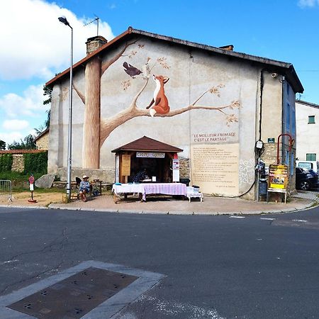 Jolie Maison De Bourg Tout Equipee 10Km D'Ambert Saint-Amant-Roche-Savine Room photo